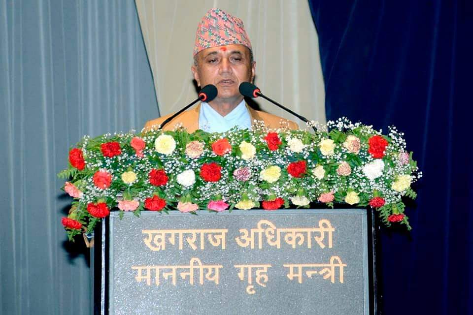 सशस्त्र प्रहरीलाई नवनियुक्त गृहमन्त्री अधिकारीको १२ बुँदे निर्देशन