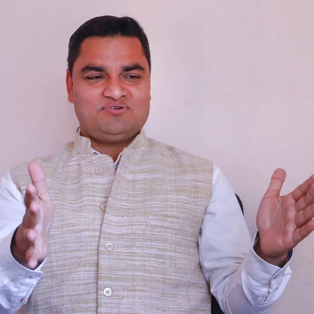 पार्टीमा पुस्तान्तरण भएको छ : पौडेल