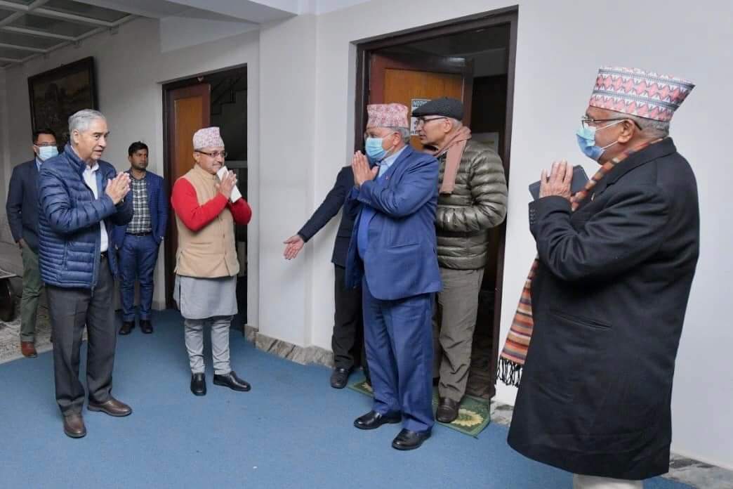 एमसीसीमा सघाउन प्रधानमन्त्री देउवाले गरेको आग्रह एमाले अध्यक्ष ओलीद्वारा अस्वीकार