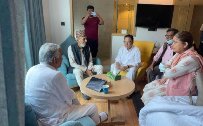 वरिष्ठ नेता पौडेललाई जगन्नाथको जवाफ- म ‘ब्याक’ हुन्न, रेनुको नाम फिर्ता गराउनुस्
