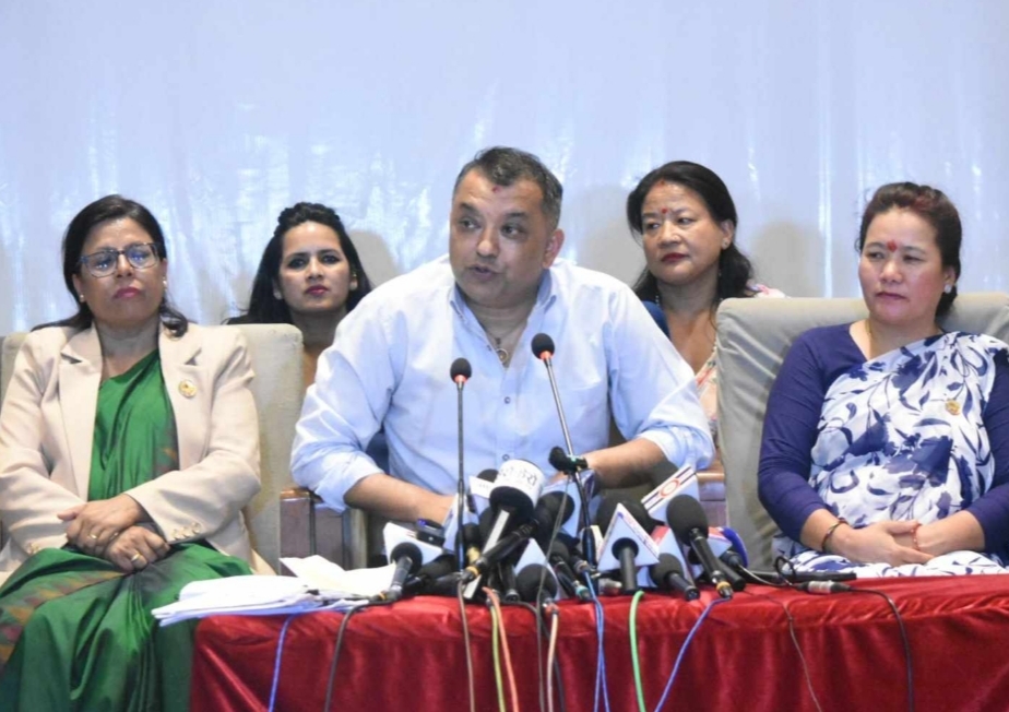 ओली र रविबीच सहकारी र गिरीबन्धुमा सहमति भएको गगनको आरोप