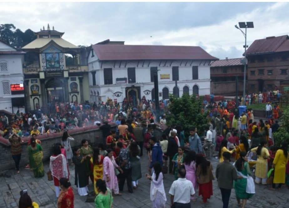 आज साउनको अन्तिम सोमबारः पशुपतिनाथका चारै ढोका खुला
